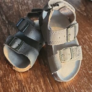 Brown Sandals with Adjustable Straps and Sturdy Sole